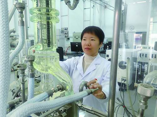 严丽：在科研路上，做守心笃正的践行者